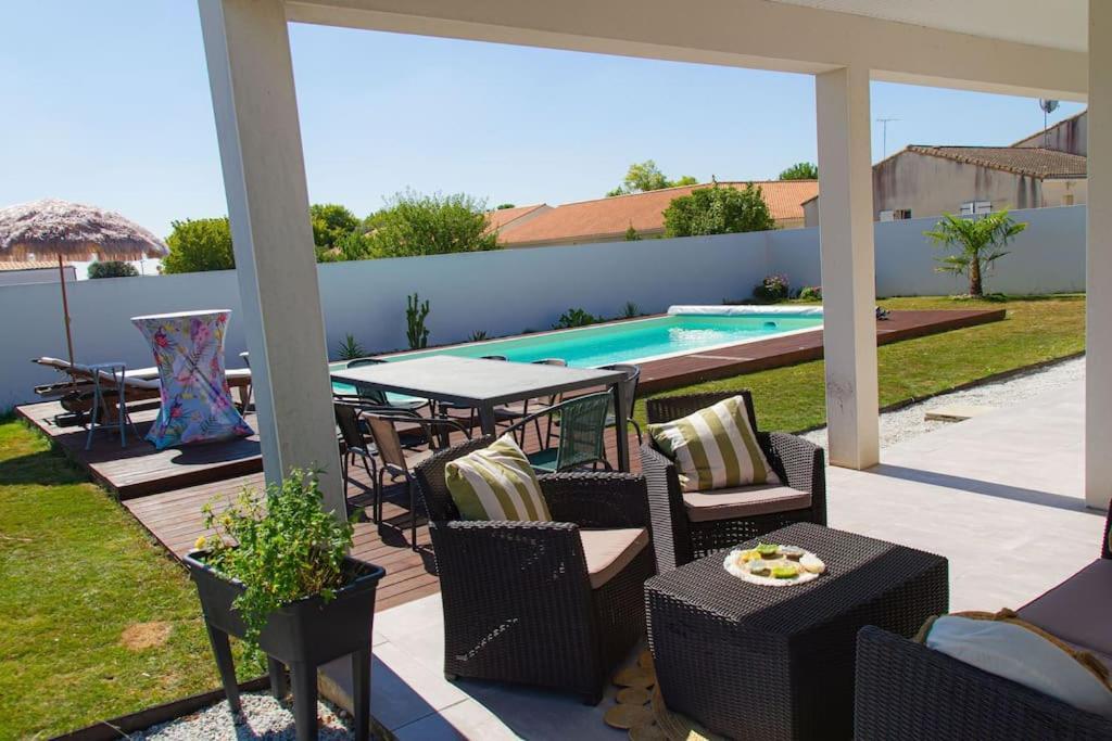 Villa Avec Piscine Chauffee Trois Chambres Saint-Sulpice-de-Royan Luaran gambar